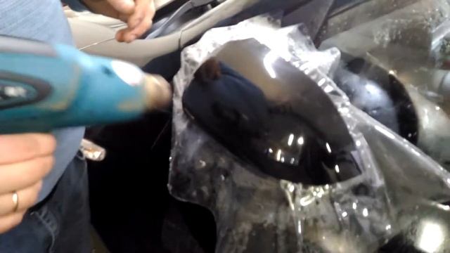 Обтягиваем зеркала пленкой hogomaku смотреть онлайн