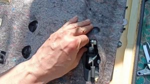 W211 Мерседес. Замена ручки двери салона на 211 Мерседесе.