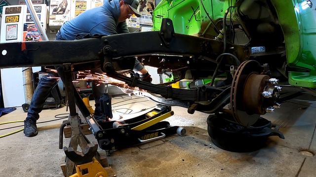 1955 Ford Pickup Gets Coil overs & A Coyote Swap! смотреть онлайн