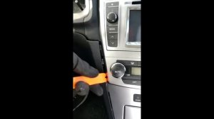 Toyota Avensis Touch & Go  (Multimedia / Navigation)  removal
