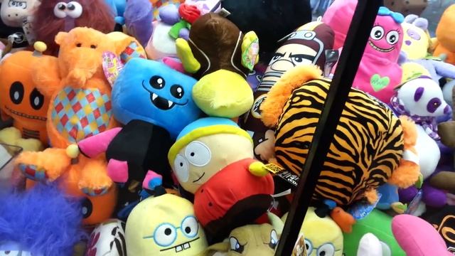 DOMO OFF THE WALL - Claw Machine Wins Skill Crane Sugar Loaf Game Aaron FREEZE March 2015 смотреть онлайн