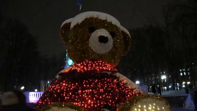 НОВОГОДНЯЯ ЕЛКА / ХАРЬКОВ 2019 смотреть онлайн