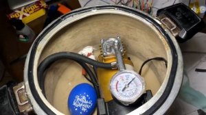 Вакуумная камера из автомобильного компрессора Tornado AC-580 своими руками.  Просто и дешево