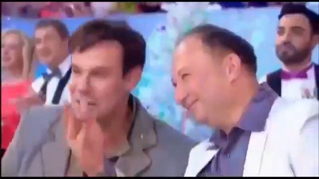 Чего хотят женщины на 8 марта? Прикольное поздравление! смотреть онлайн