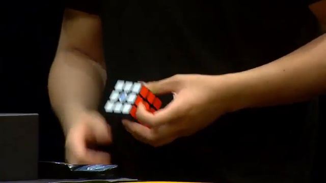 Max Park VS Patrick Ponce - Red Bull Rubik's Cube World Cup 2019 смотреть онлайн