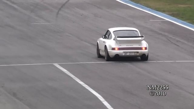 Porsche 964 Carrera RS Shooting Flames!! смотреть онлайн