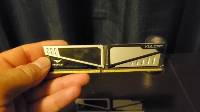 G Skill Trident Z 3200mhz CL 16 non RGB Unboxing (Used) смотреть онлайн