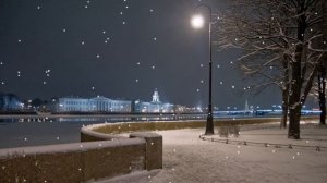 СНЕГ НАД ТАЙГОЮ КРУЖИТСЯ