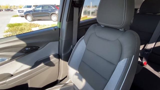 Black 2021 Chevrolet Trailblazer LT Review - GSL GM City - Calgary смотреть онлайн