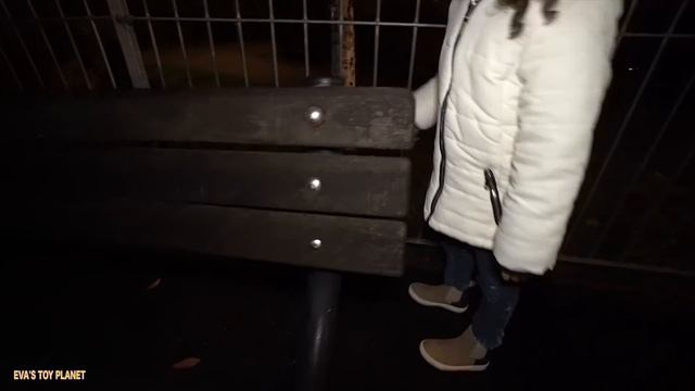 REAL PROJECT ZORGO - I CRACKED THE CODE | SCAVENGER HUNT IN THE DARK AT THE PARK смотреть онлайн