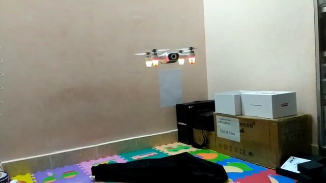 SYMA W1 Explorer GPS 5G WiFi FPV 1080P Camera Drone Flight time Test Indoor смотреть онлайн