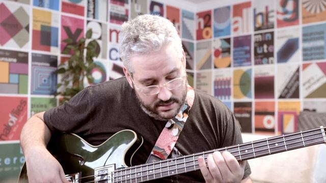 Greensleeves (my bass version) смотреть онлайн