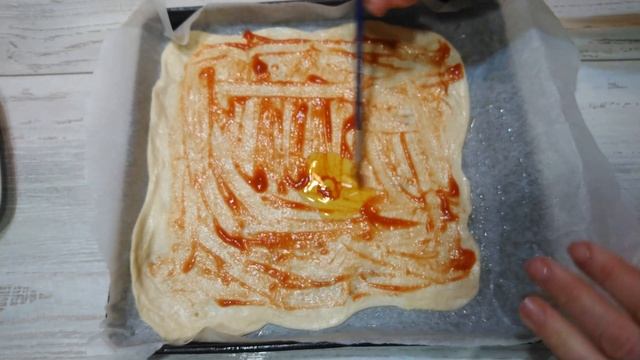 Итальянская пицца с луком и травами-это супер скорый и потрясающе вкусный ужин. смотреть онлайн