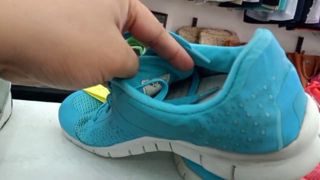 MURANG UKAY SHOES SA MONUMENTO | NIKE REACT смотреть онлайн