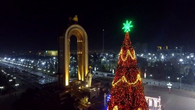 Суруш Холов - Базми Соли нав 2019 дар шахри Душанбе смотреть онлайн