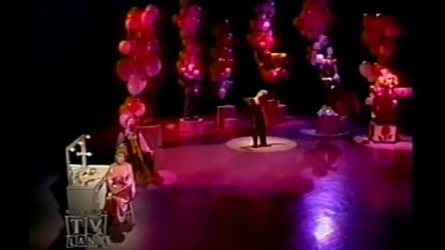 Bernadette Peters Send In The Clowns-Be A Clown.avi