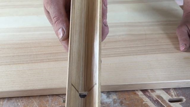 Обрезка деревянной кромки ручным способом смотреть онлайн