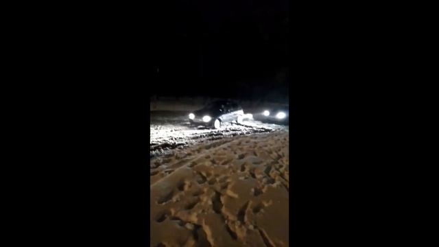 Новые "лежачие полицейские" на ул. 60 лет октября (Симферополь) - видео из соцсети "Вконтакте" смотреть онлайн