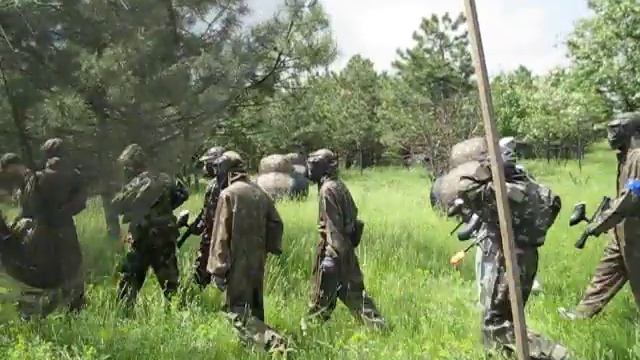 Paintball.  Во-первых оно не отстирывается))