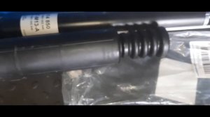 Замена задних стоек Ниссан Ноот