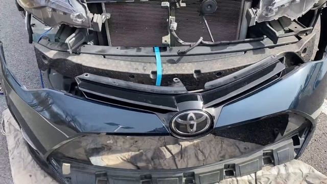 How to Remove and Replace a Front Bumper Cover Center Toyota Corolla (2018) смотреть онлайн