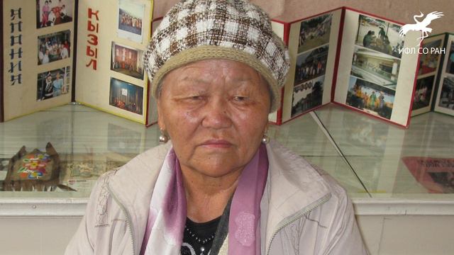 "Хүлбүс мойнаа чулар суккан" / "Из шкуры шеи косули недоуздок на гнедого надет" (исп. К.Ш. Монгуш) смотреть онлайн