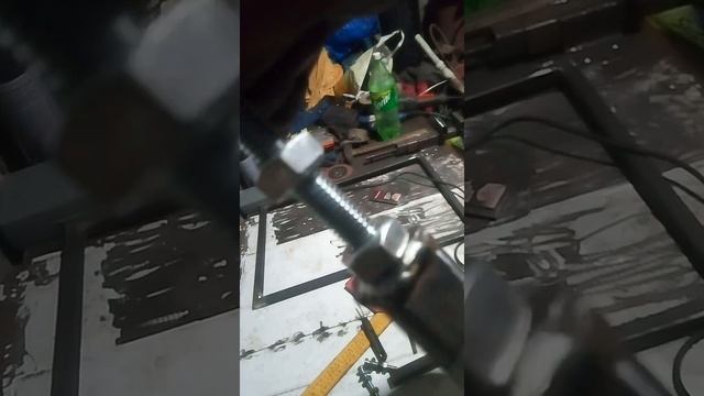 Ревизионный нажимной люк под плитку. Своими руками смотреть онлайн