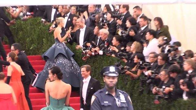 Benedict Cumberbatch (Met Gala 2014) Tom Ford смотреть онлайн