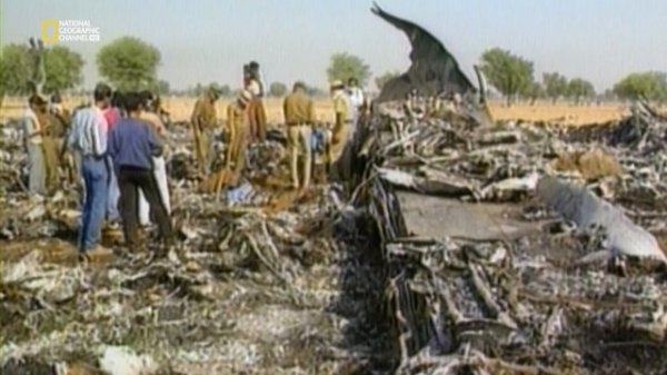 Авиакатастрофы: Лобовое столкновение (Sight Unseen) 2008 s-07