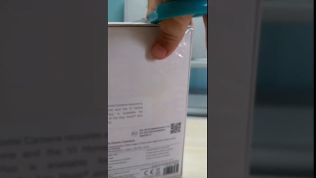 распаковка Xiaomi YI 1080p Home Camera QFUS смотреть онлайн