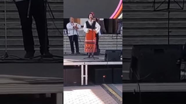 Таня Николова - Седнала е Яна ( Христина Атанасова) смотреть онлайн
