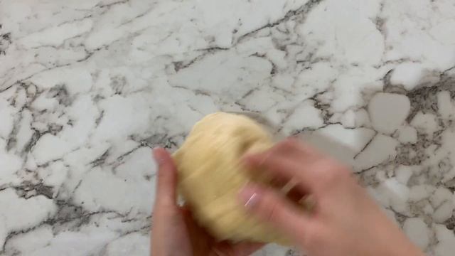 Готовили детям в школу, весь класс просит рецепт! Невесомые булочки с начинкой! смотреть онлайн