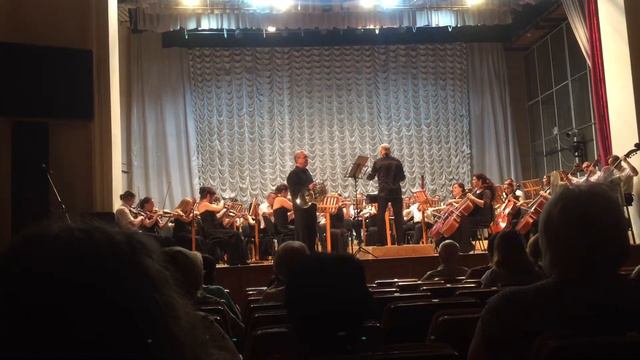 Олександр Петров «Поема» для валторни з оркестром смотреть онлайн