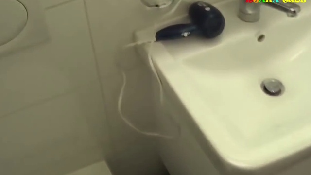 Розыгрыши и приколы в туалете. смотреть онлайн