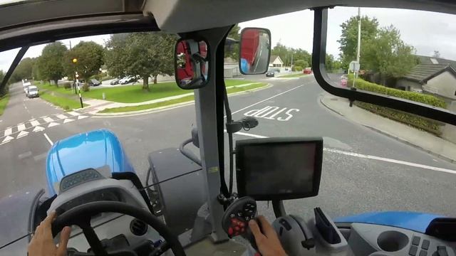 Carting Grain - New Holland T7.235 POV Drive смотреть онлайн