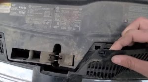 Volkswagen Jetta MK5 - Front Grill Removal / Replacement (2005-2010)