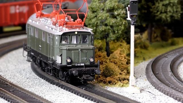 New Marklin Trix Roco and Piko Locomotive Arrivals June 2021 смотреть онлайн