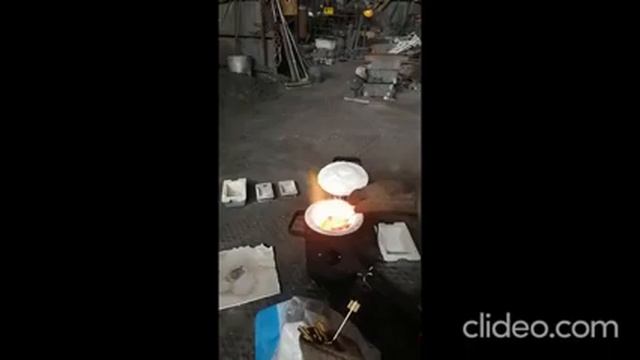 Залил иконы из бронзы. Плавка, заливка, выбивка. Полный обзор. смотреть онлайн