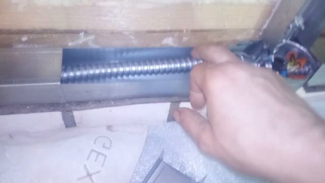 Вариант скрытой проводки по деревянному основанию. смотреть онлайн