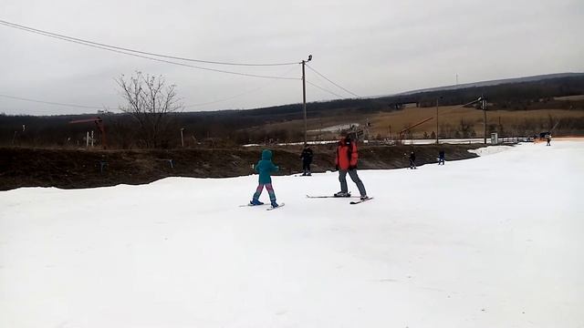 Лыжи! Как я училась кататься на лыжах! Хочу опять!!! смотреть онлайн