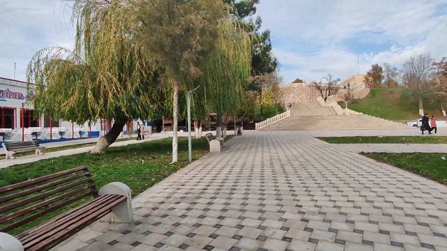 Город Чирчик.Памятник А.Навоий. #Чирчик.#Казакстан.#Киргизтан#Таджикистан. смотреть онлайн