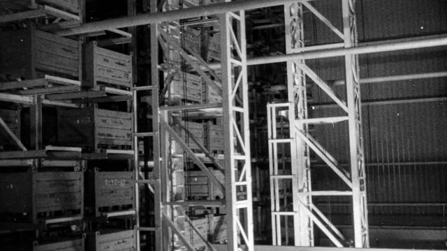 Новое в производcтве автомобилей ЗИЛ: Автоматизированный высотный склад смотреть онлайн