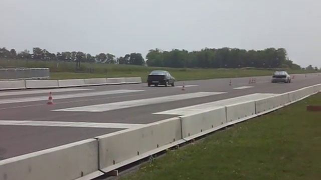 Airfieldrace 2008 - Audi S2 смотреть онлайн
