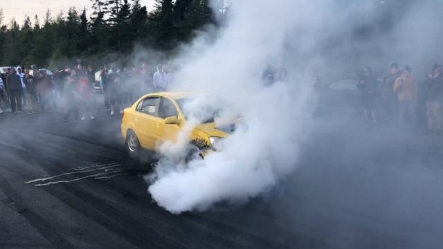 Burnroad burnouts #38! Kia Rio destruction! K20z3 EJ6, k20z3 eg, r32/r33 skyline and much more! смотреть онлайн