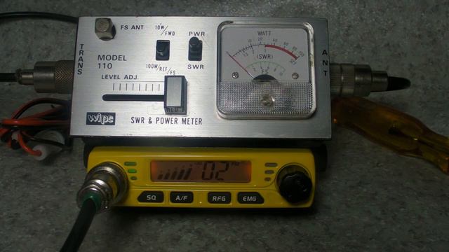 Albrecht 6110 GDCH PS gelb, 4 Watt AM/FM Umschaltbar über EMG ca. 20 Watt FM. смотреть онлайн