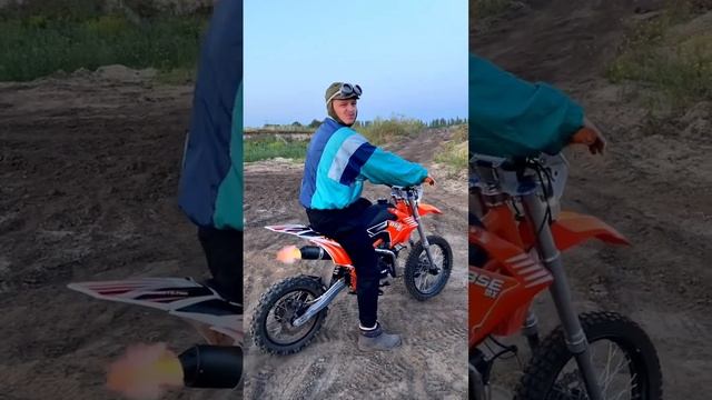 Показал мастер класс езды на ПИТБАЙКЕ ? смотреть онлайн