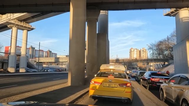 "Там бродягу привезли, иди практикуйся" - гнобила старшая медсестра новенькую… А едва тот очнулся смотреть онлайн