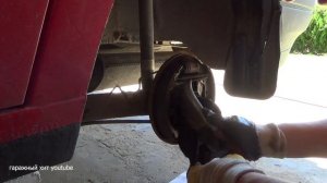 Ремонт задних тормозов пассат б3 б4,замена цилиндрика и трубок.