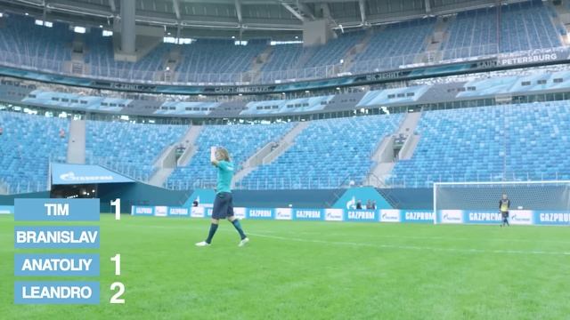 THIS PRO is BETTER than MESSI & RONALDO! - Free Kick Challenge смотреть онлайн