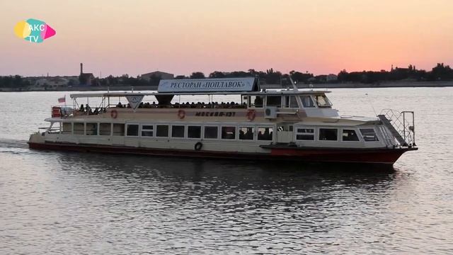 Прогулка по набережной Астрахани смотреть онлайн